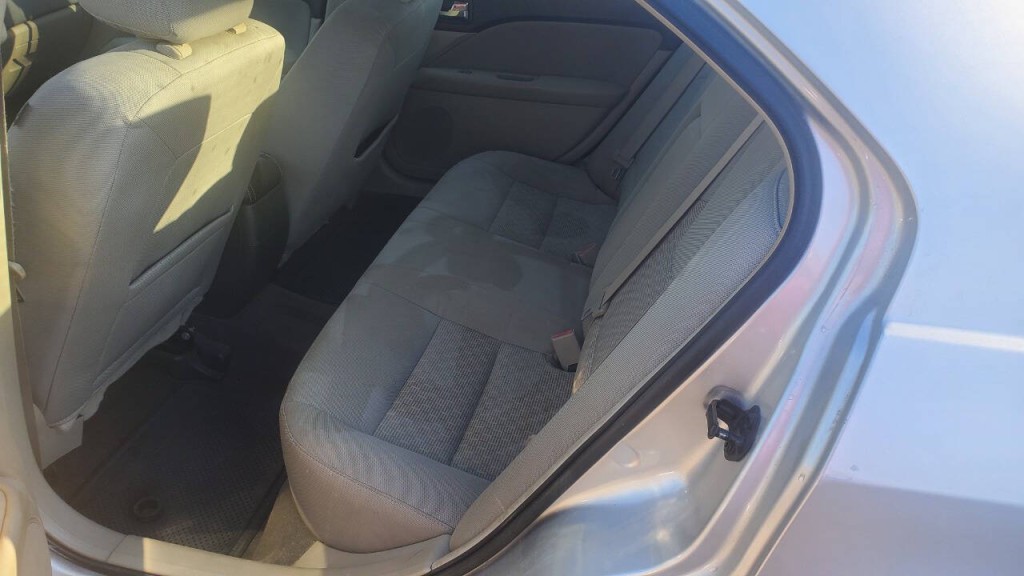 2011 Ford Fusion Image 14