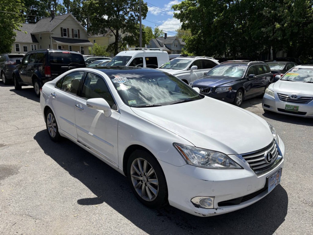 2011 Lexus ES 350 Image 3