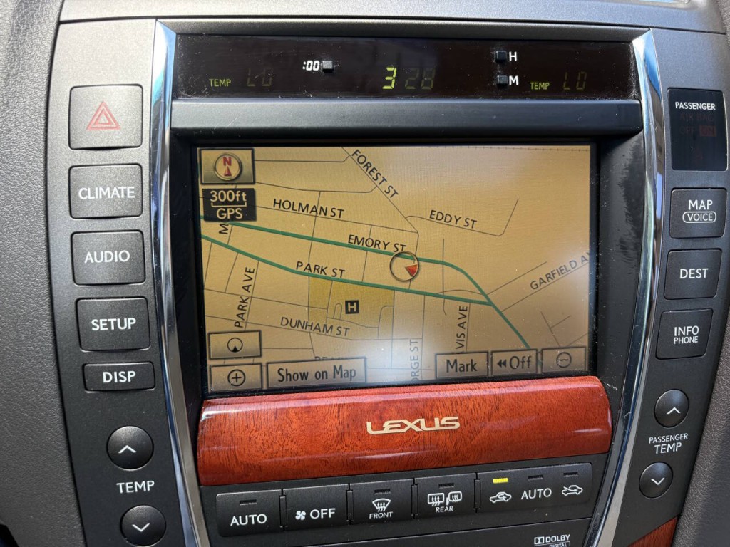 2011 Lexus ES 350 Image 15