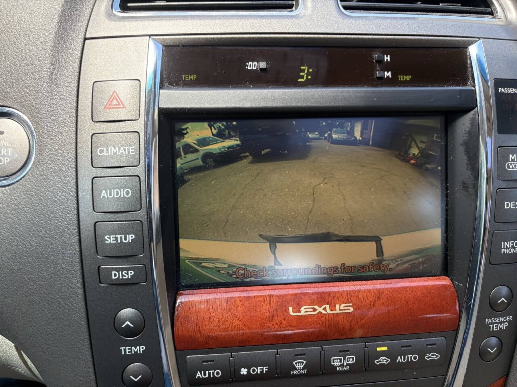 2011 Lexus ES 350 Image 16