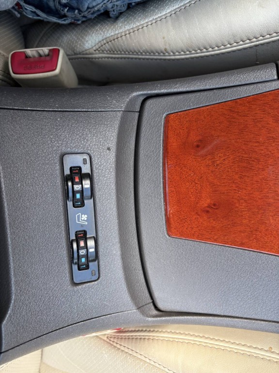 2011 Lexus ES 350 Image 20