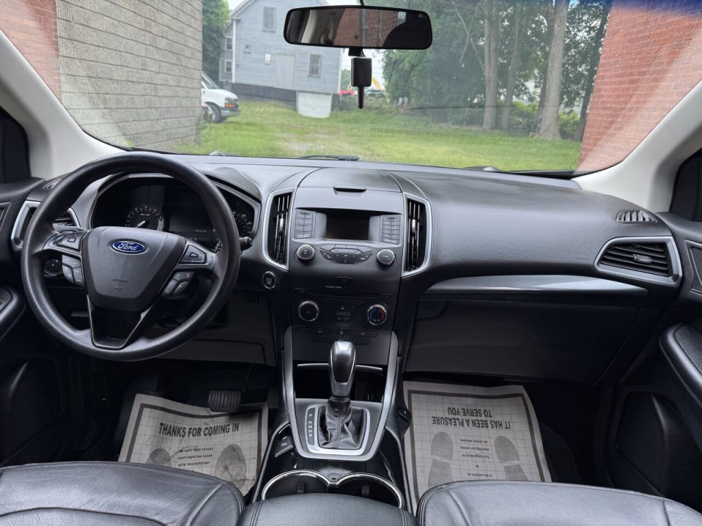 2017 Ford Edge Image 14