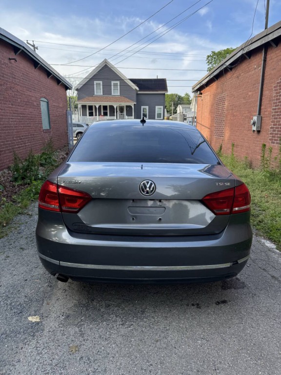 2015 Volkswagen Passat Image 6