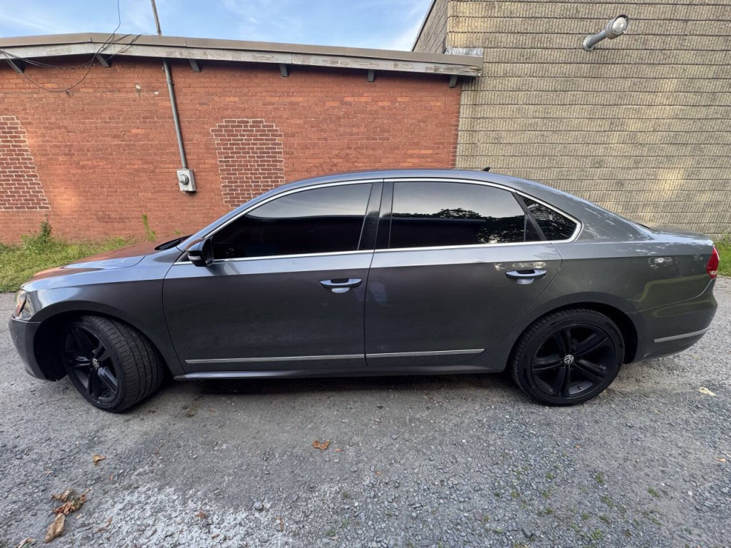 2015 Volkswagen Passat Image 7