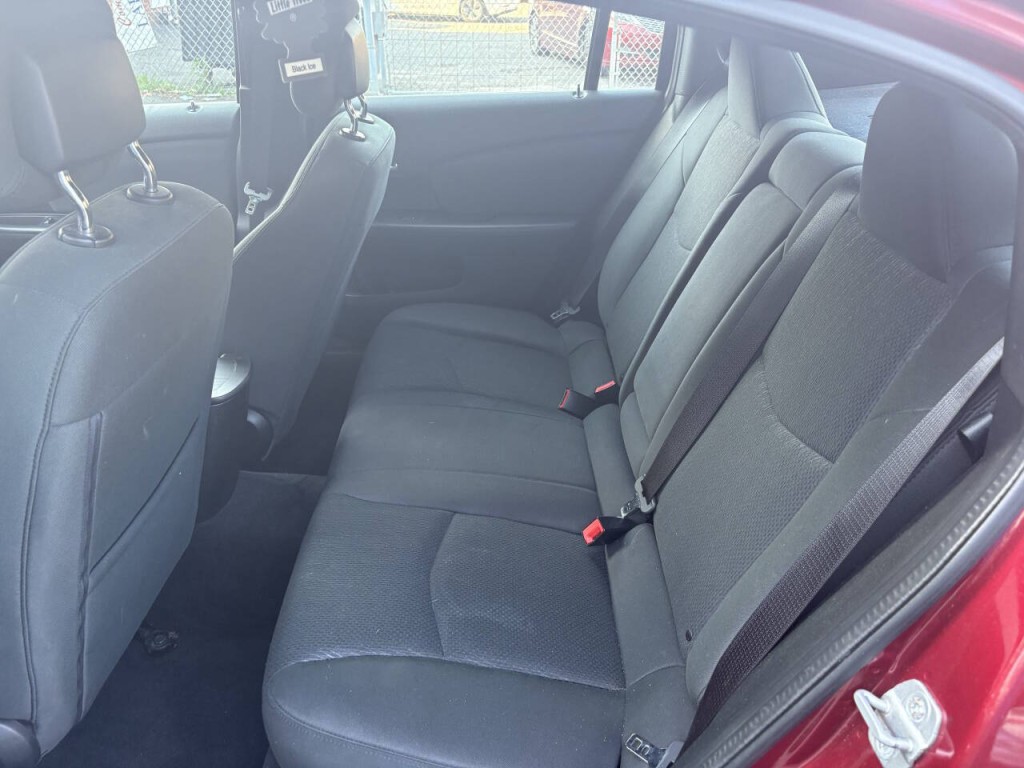 2011 Chrysler 200 Image 25