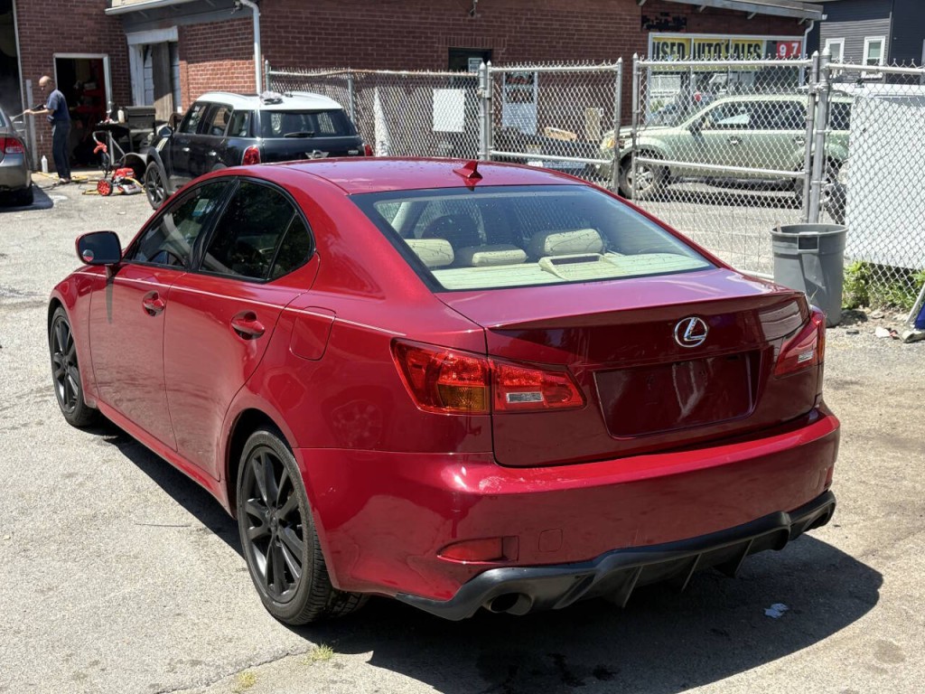 2007 Lexus IS 250 Image 2