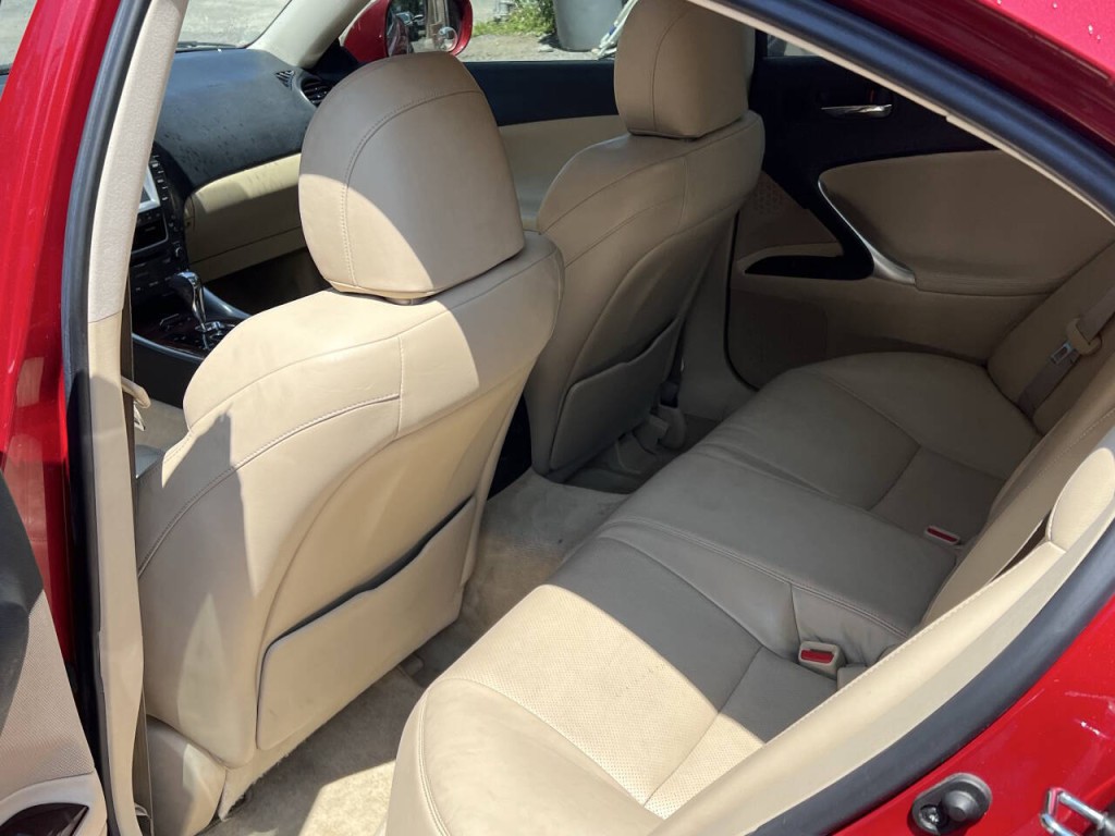 2007 Lexus IS 250 Image 17