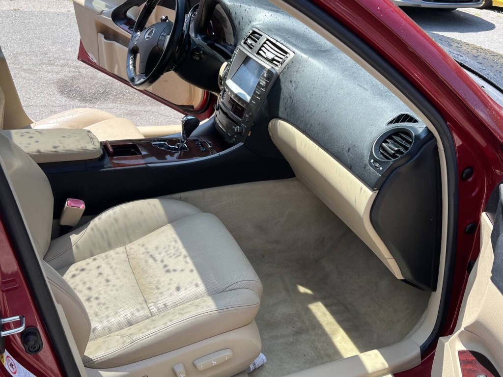 2007 Lexus IS 250 Image 18