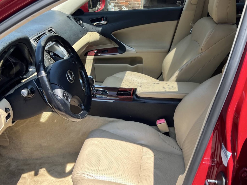 2007 Lexus IS 250 Image 10