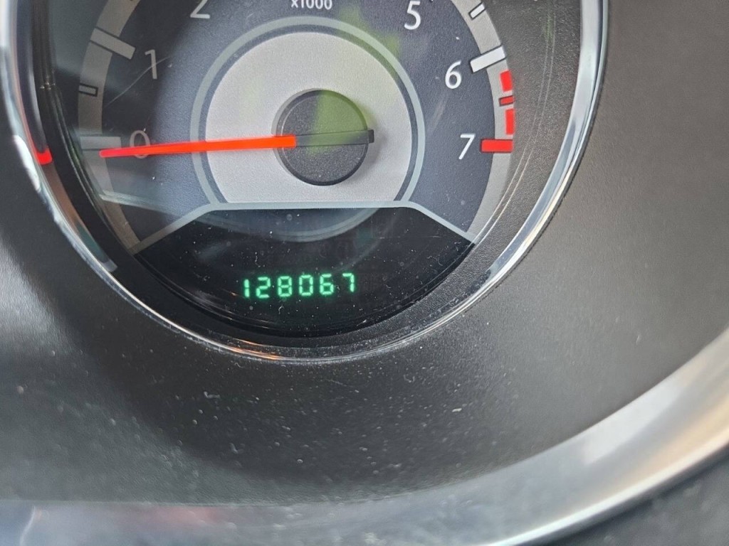 2014 Chrysler 200 Image 3