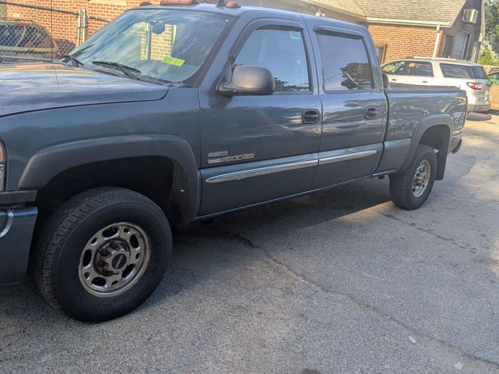 2007 GMC Sierra 2500 Image 4
