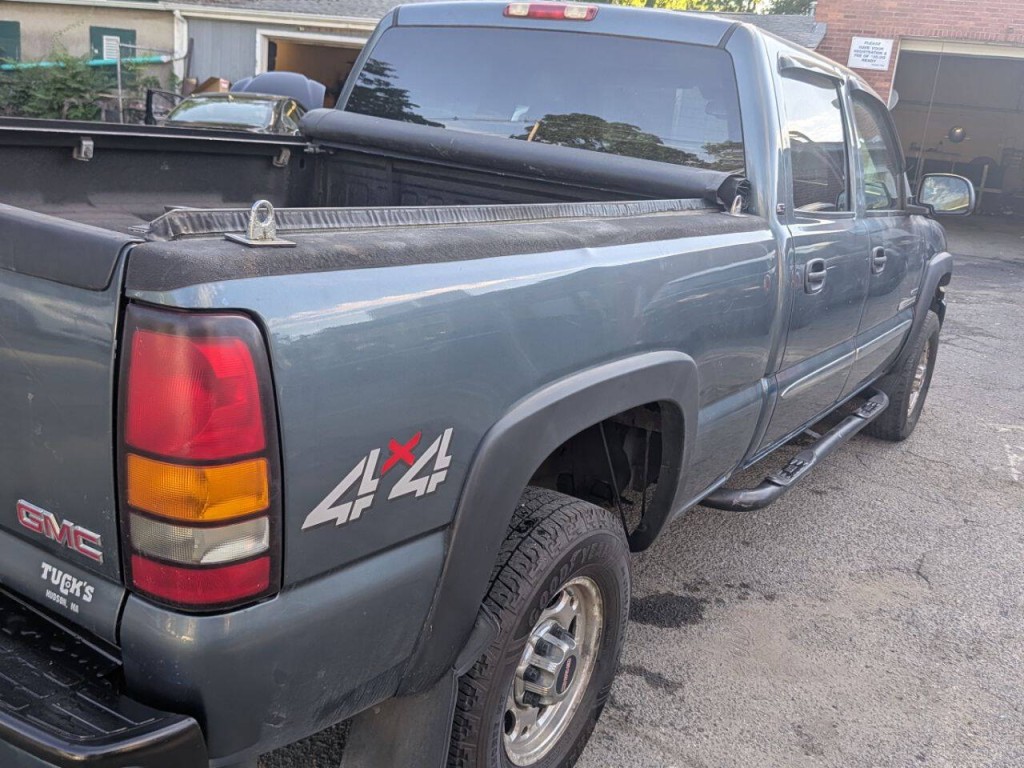2007 GMC Sierra 2500 Image 7
