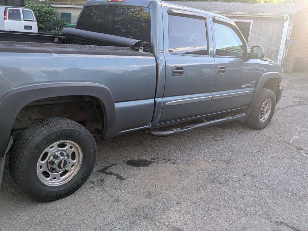 2007 GMC Sierra 2500 Image 8