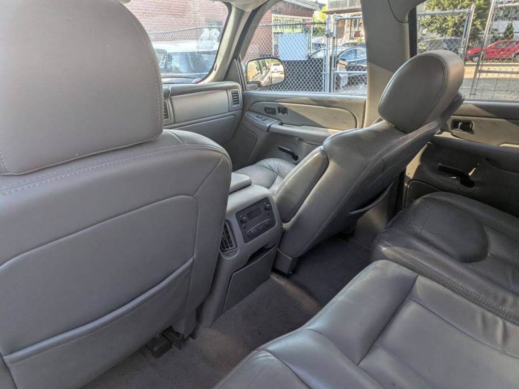 2007 GMC Sierra 2500 Image 13