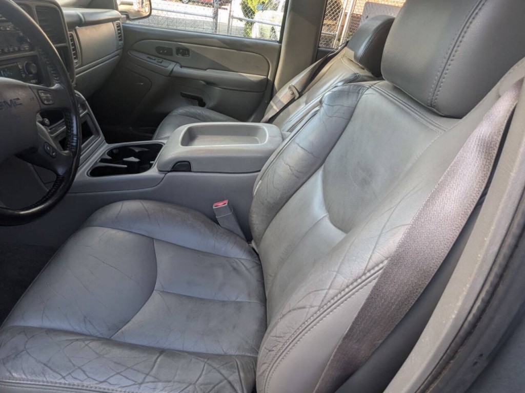 2007 GMC Sierra 2500 Image 17