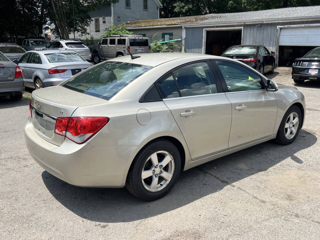 2014 Chevrolet Cruze Image 6