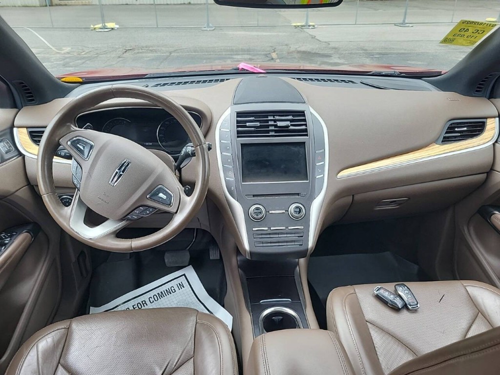 2015 Lincoln MKC Image 9