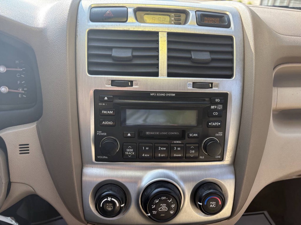 2005 Kia Sportage Image 13