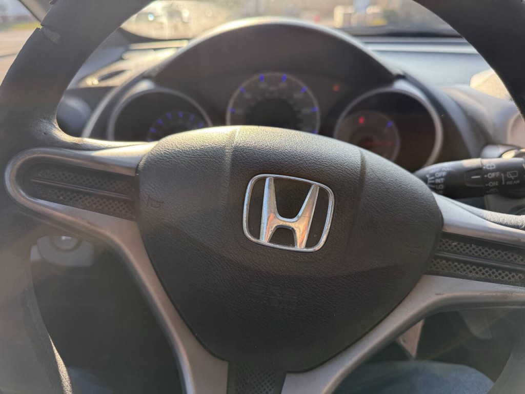 2010 Honda Fit Image 9