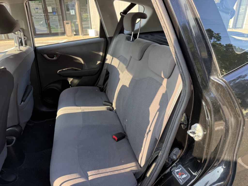 2010 Honda Fit Image 12
