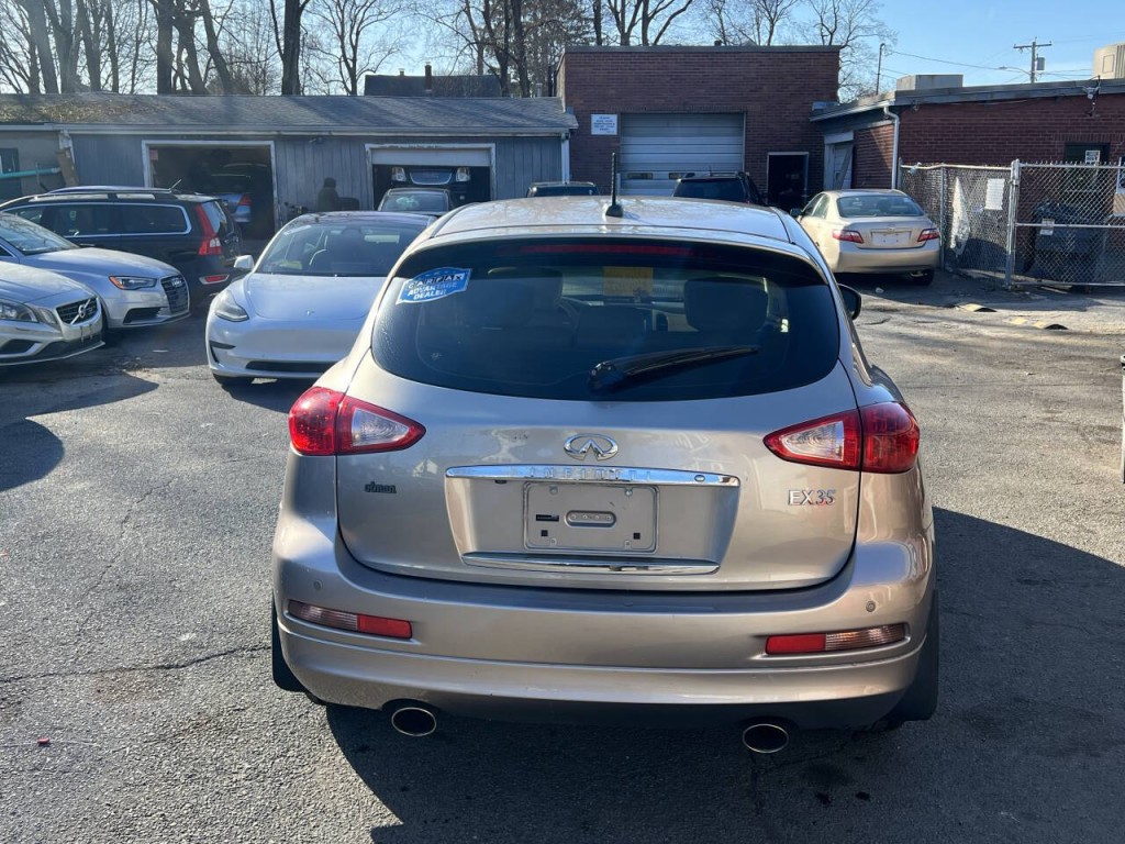 2010 INFINITI EX35 Image 7