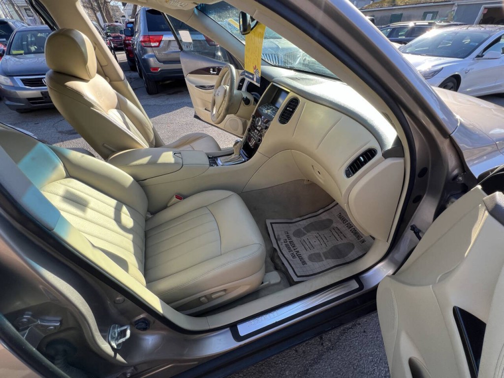2010 INFINITI EX35 Image 20