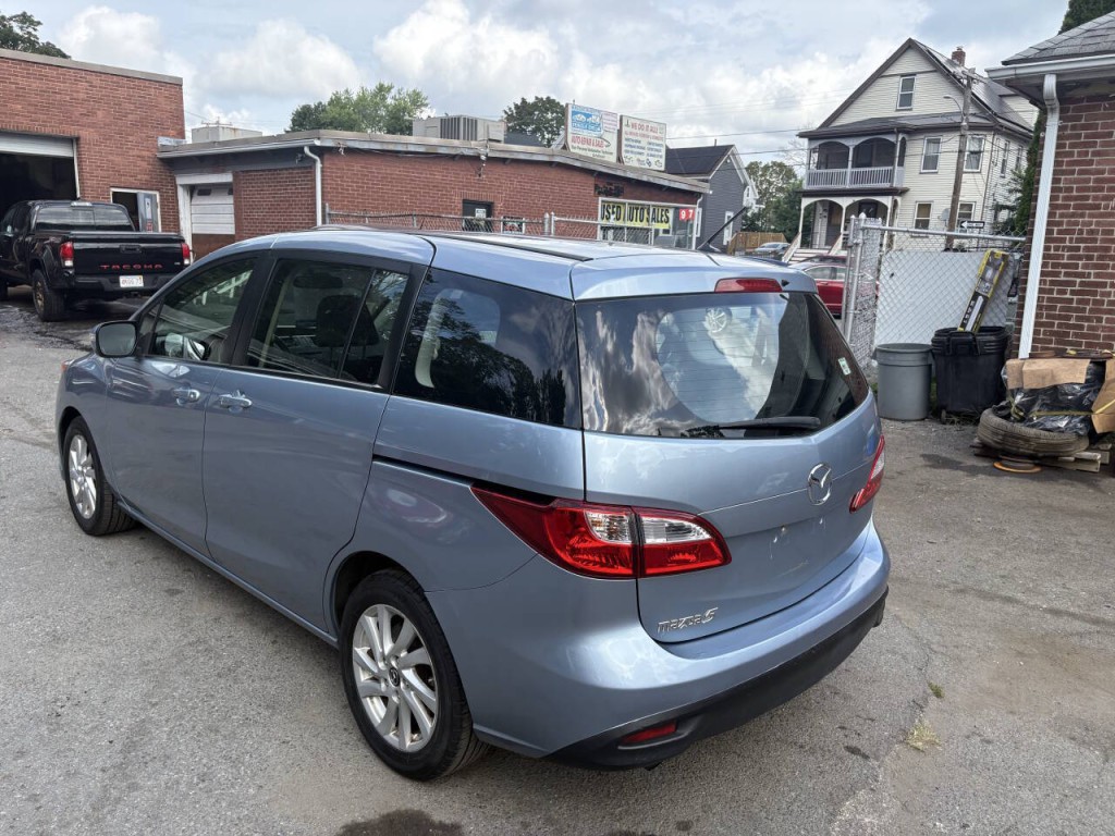 2013 Mazda Mazda5 Image 5