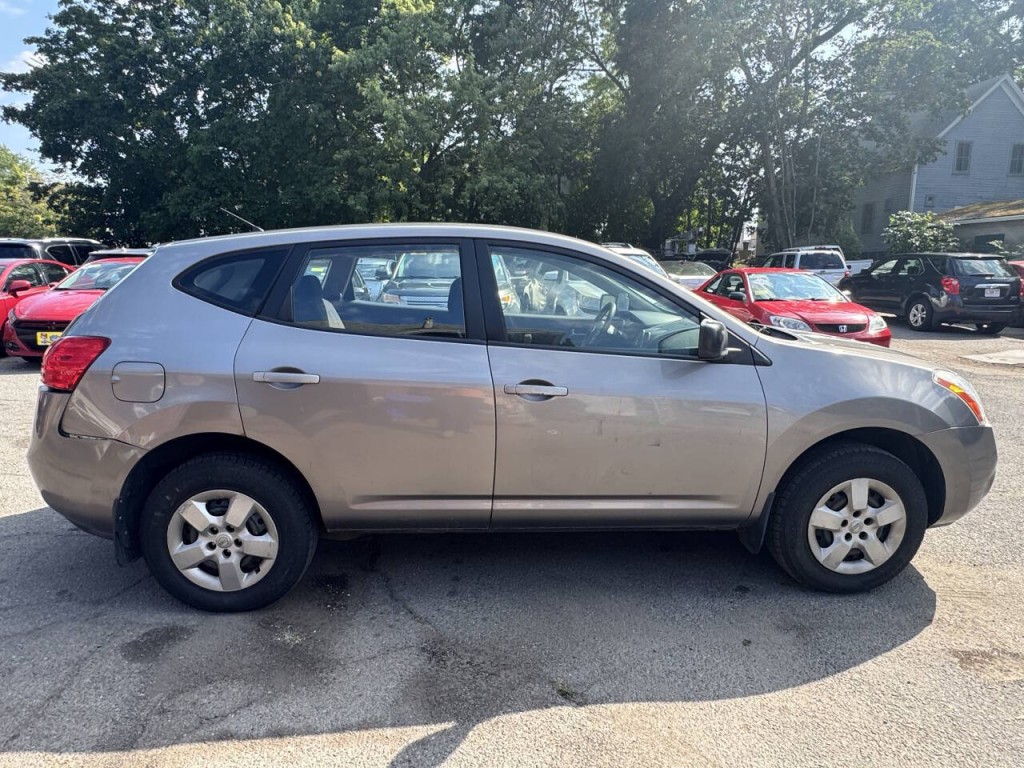 2009 Nissan Rogue Image 2