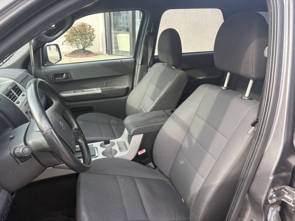 2012 Ford Escape Image 11