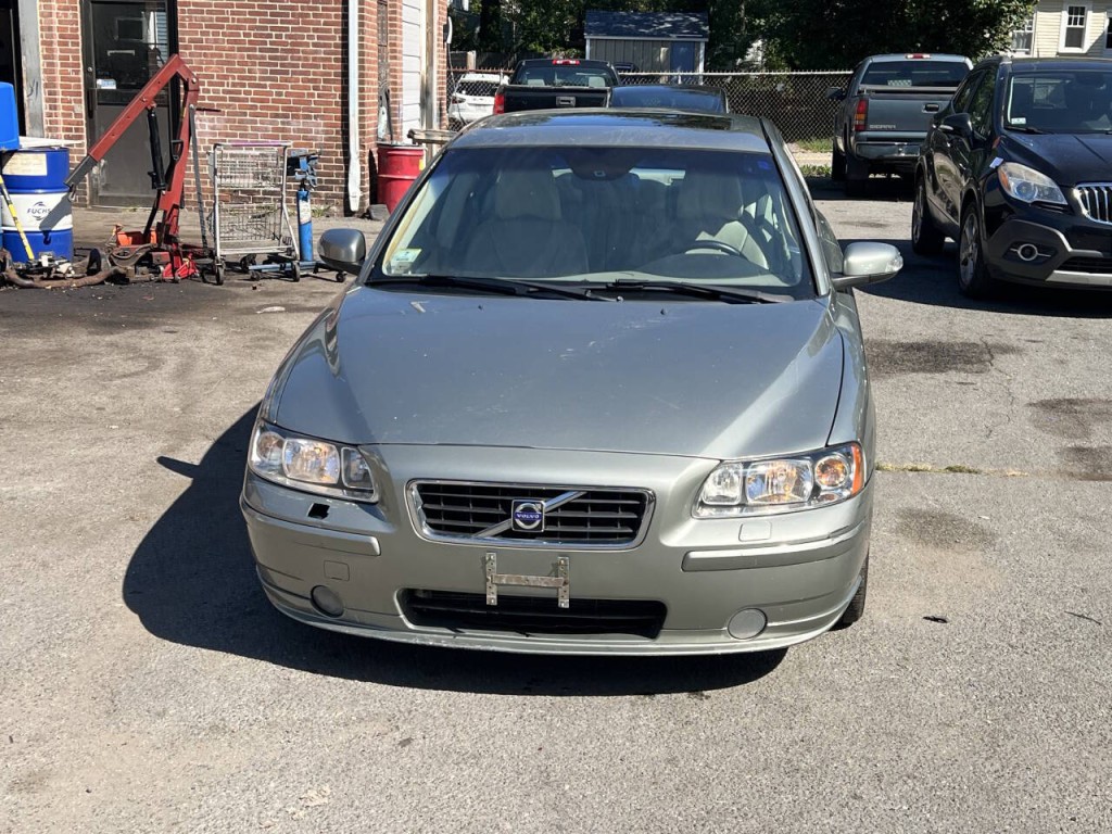 2007 Volvo S60 Image 2