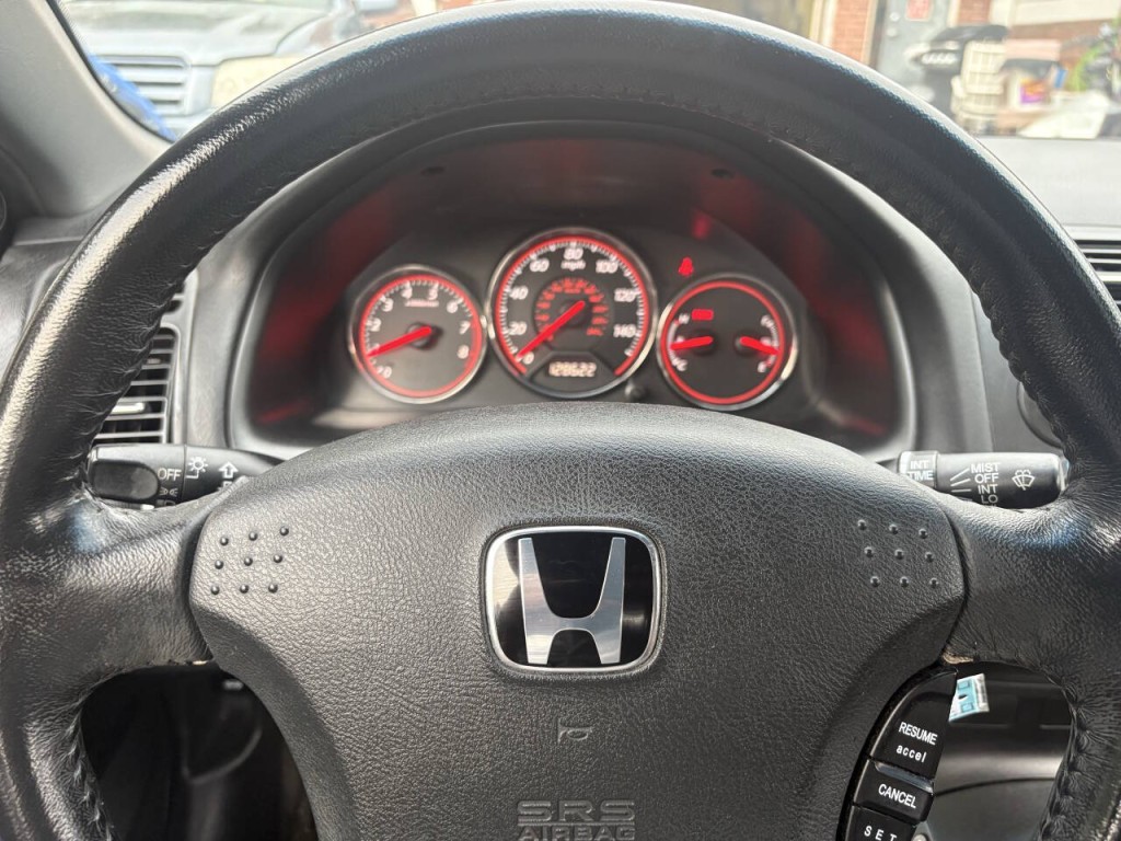 2005 Honda Civic Image 18