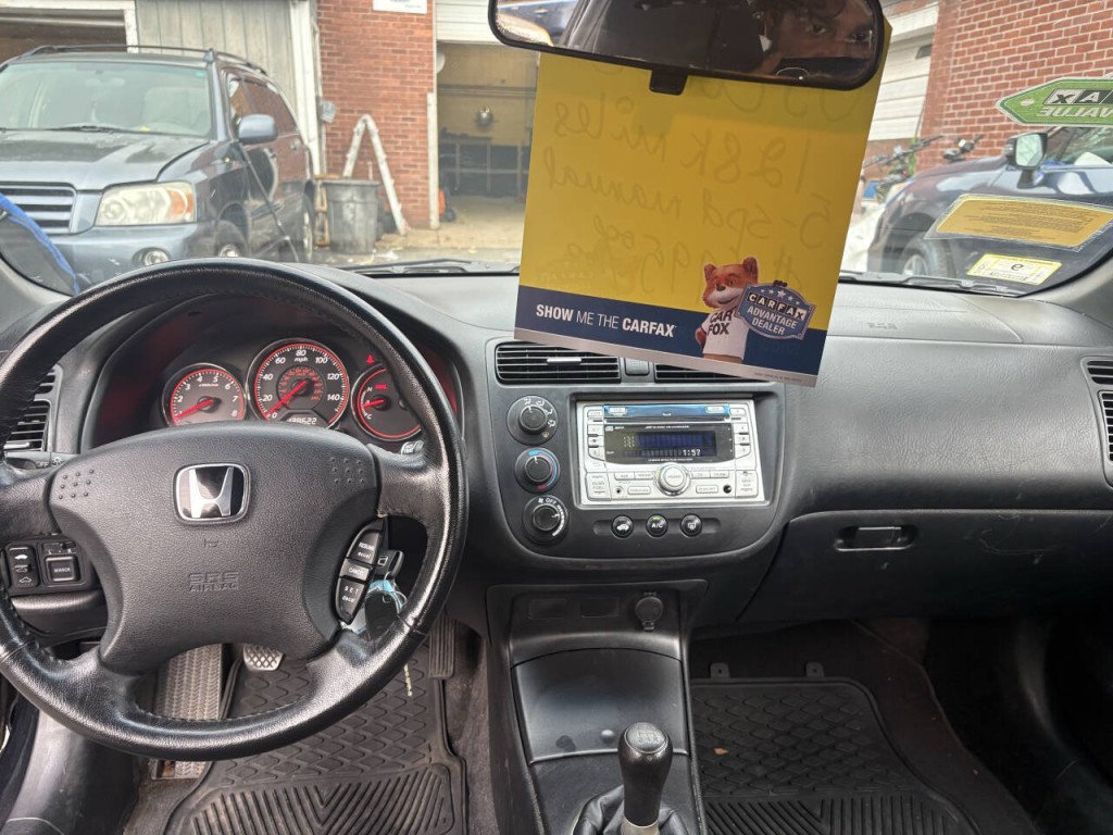 2005 Honda Civic Image 22