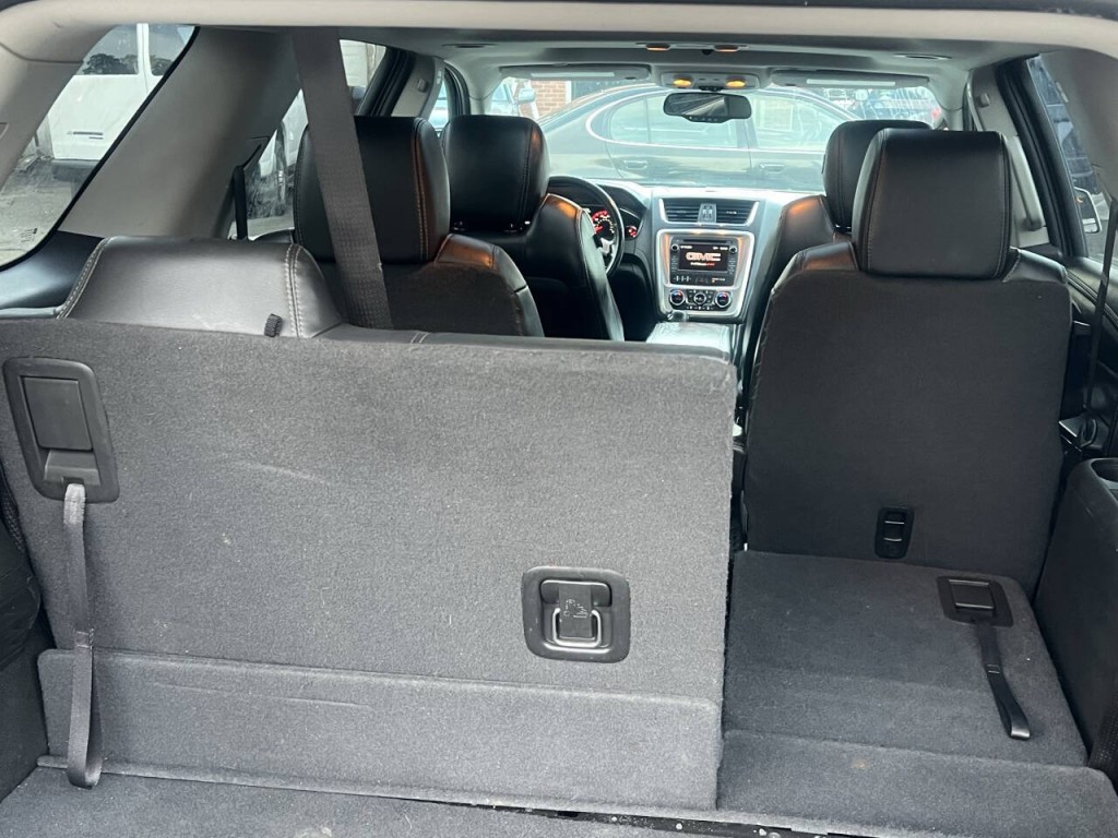 2016 GMC Acadia Image 26