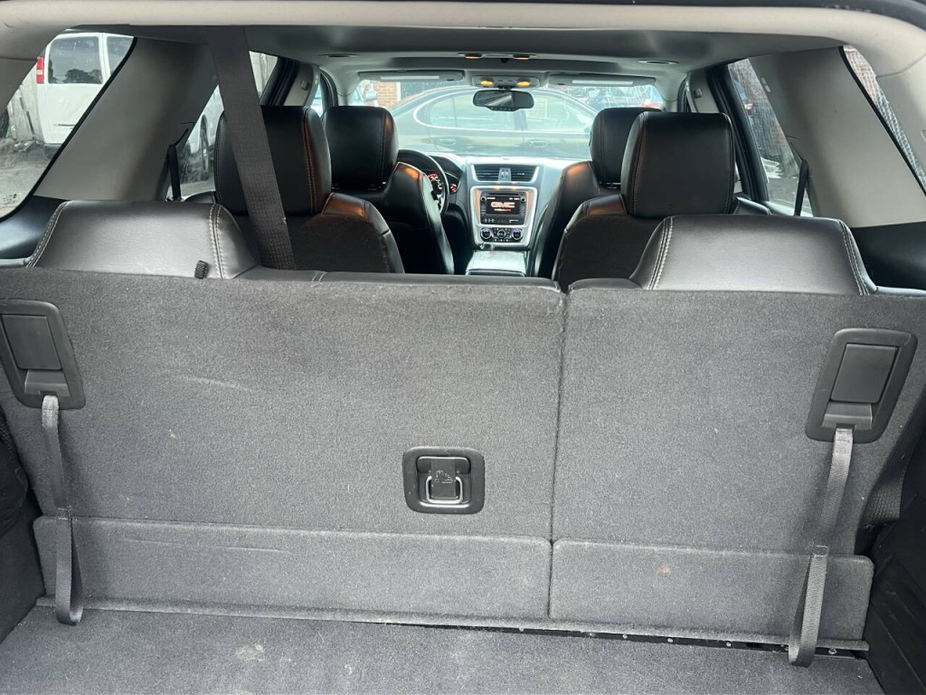 2016 GMC Acadia Image 27