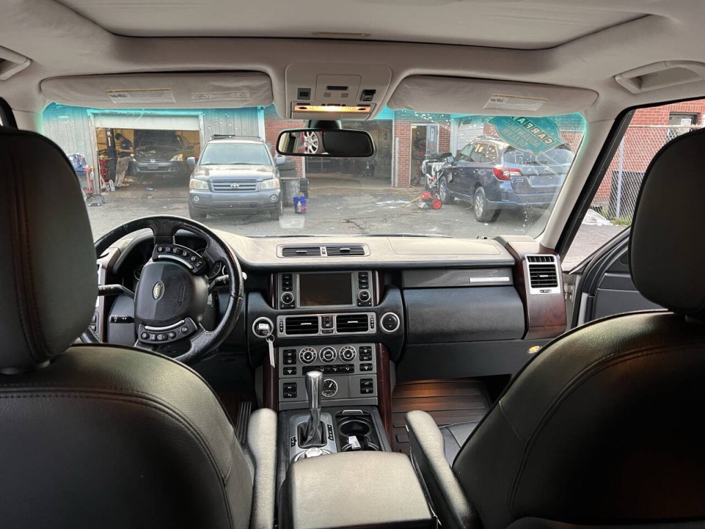 2008 Land Rover Range Rover Image 23