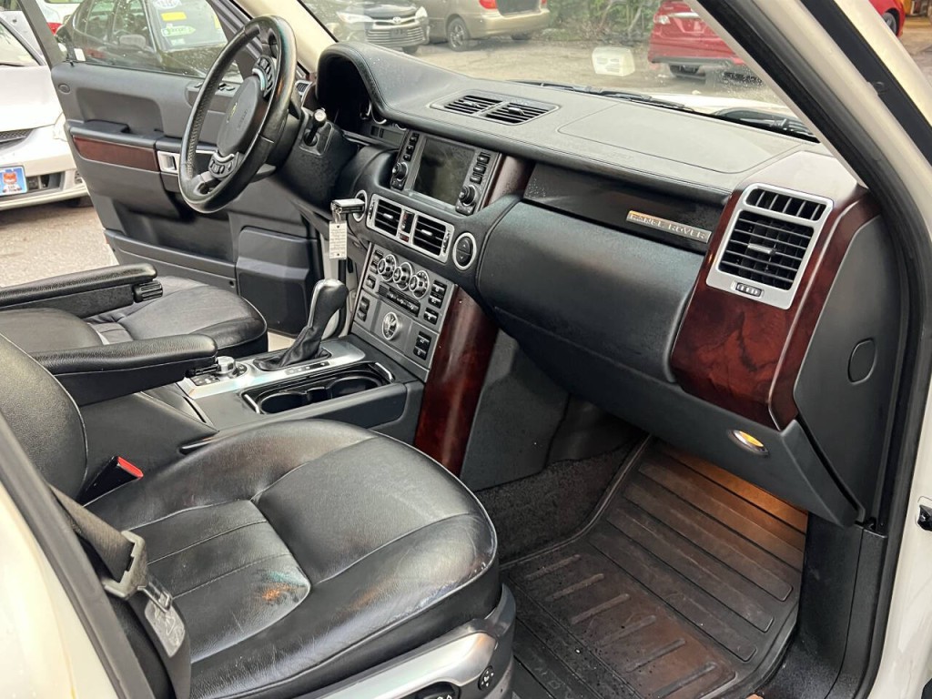 2008 Land Rover Range Rover Image 25