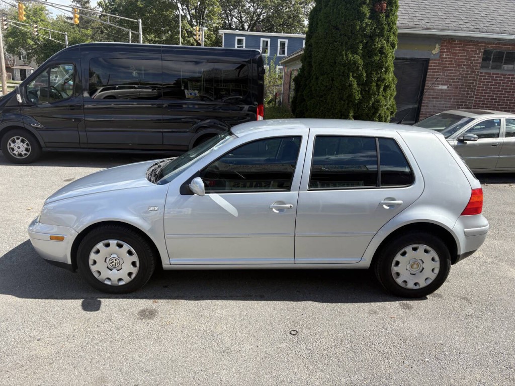 2003 Volkswagen Golf Image 4