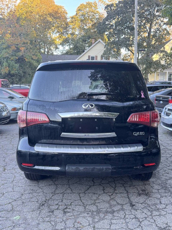 2015 INFINITI QX80 Image 4