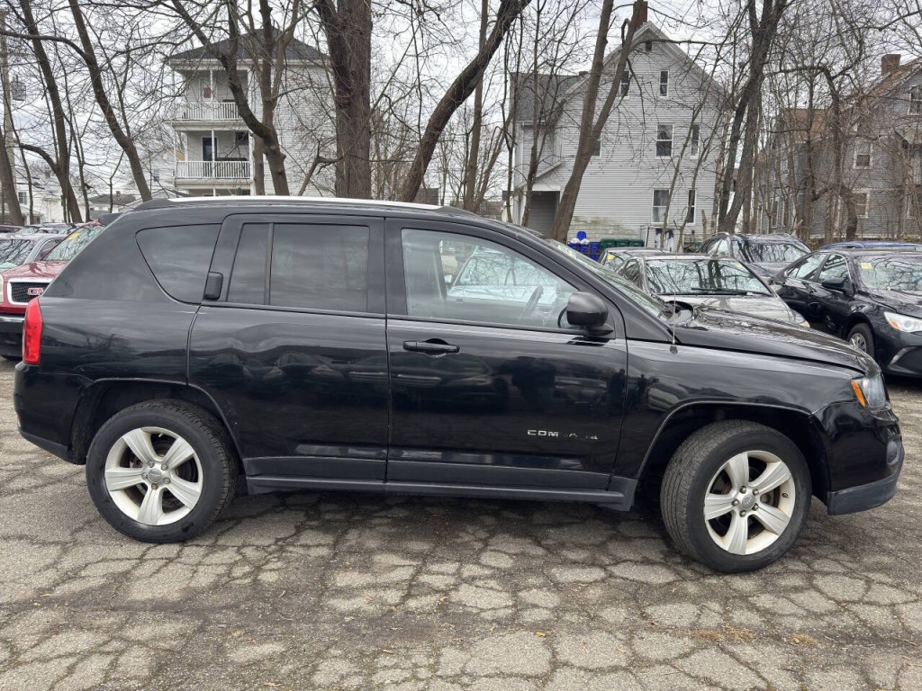 2012 Jeep Compass Image 7