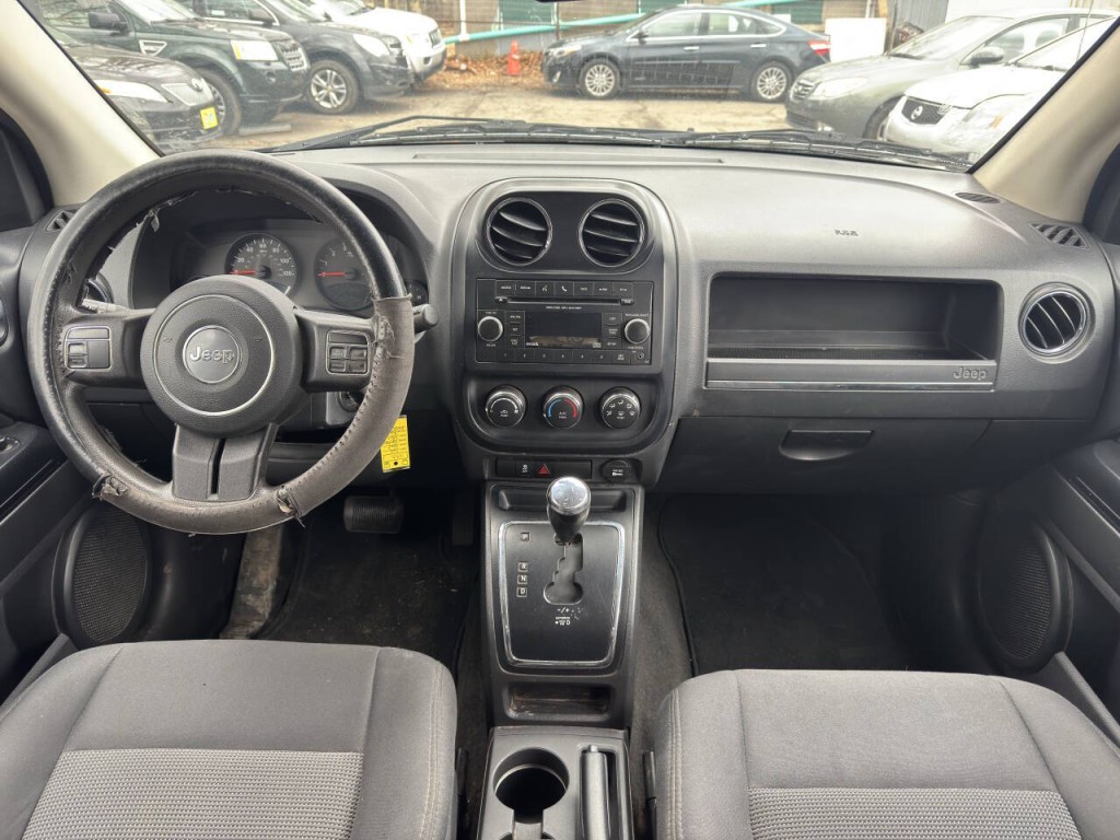 2012 Jeep Compass Image 15