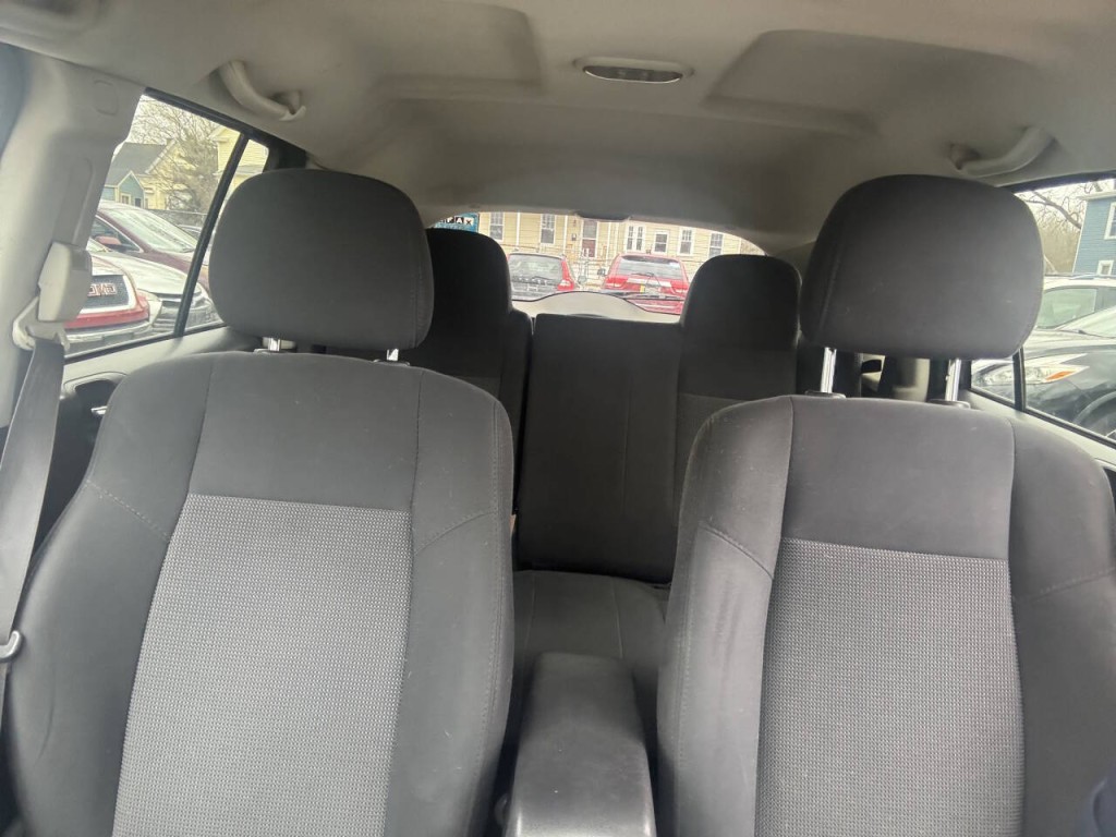 2012 Jeep Compass Image 17