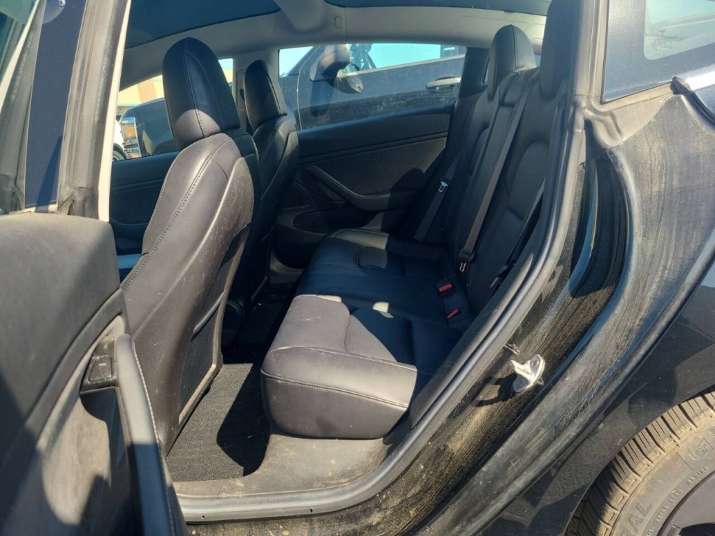 2018 Tesla Model 3 Image 9