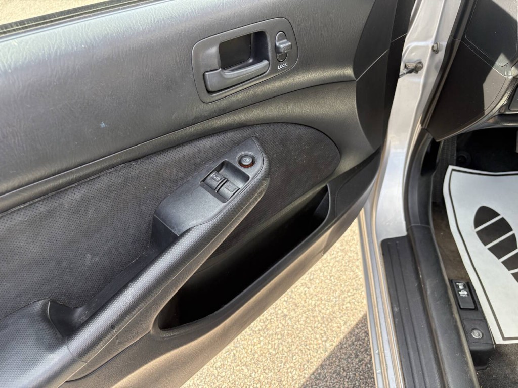 2003 Honda Civic Image 9