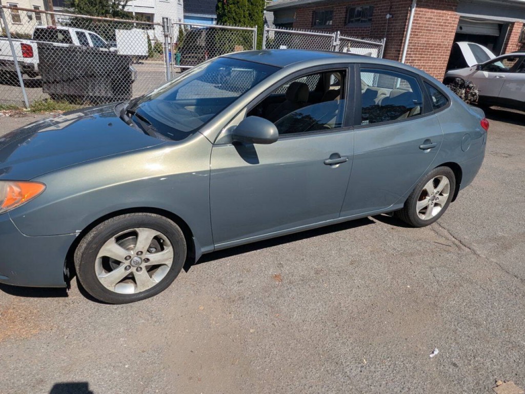 2010 Hyundai Elantra Image 3