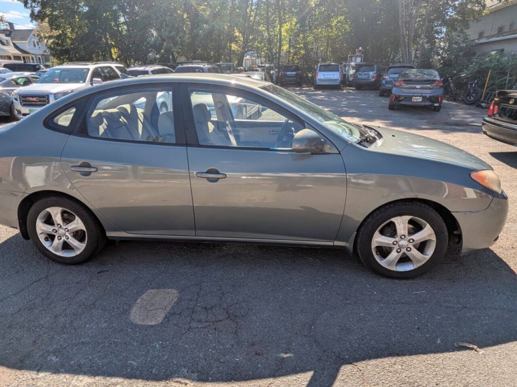 2010 Hyundai Elantra Image 8