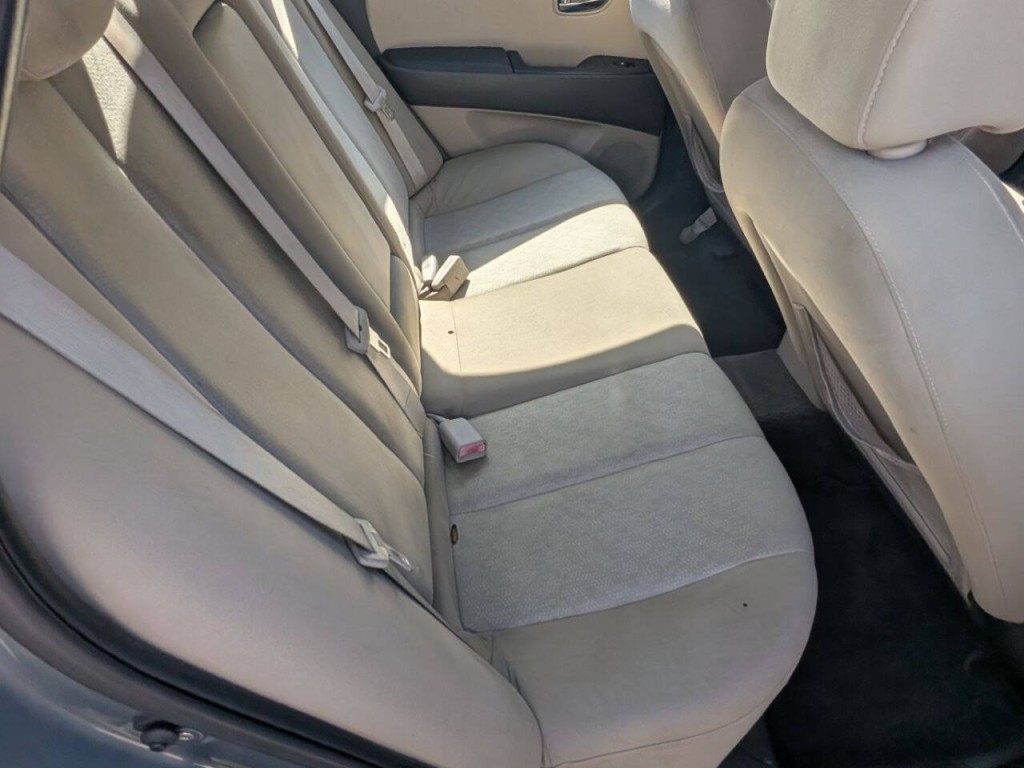 2010 Hyundai Elantra Image 12