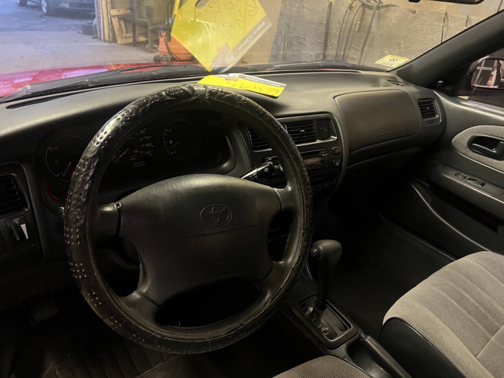 1997 Toyota Corolla Image 18