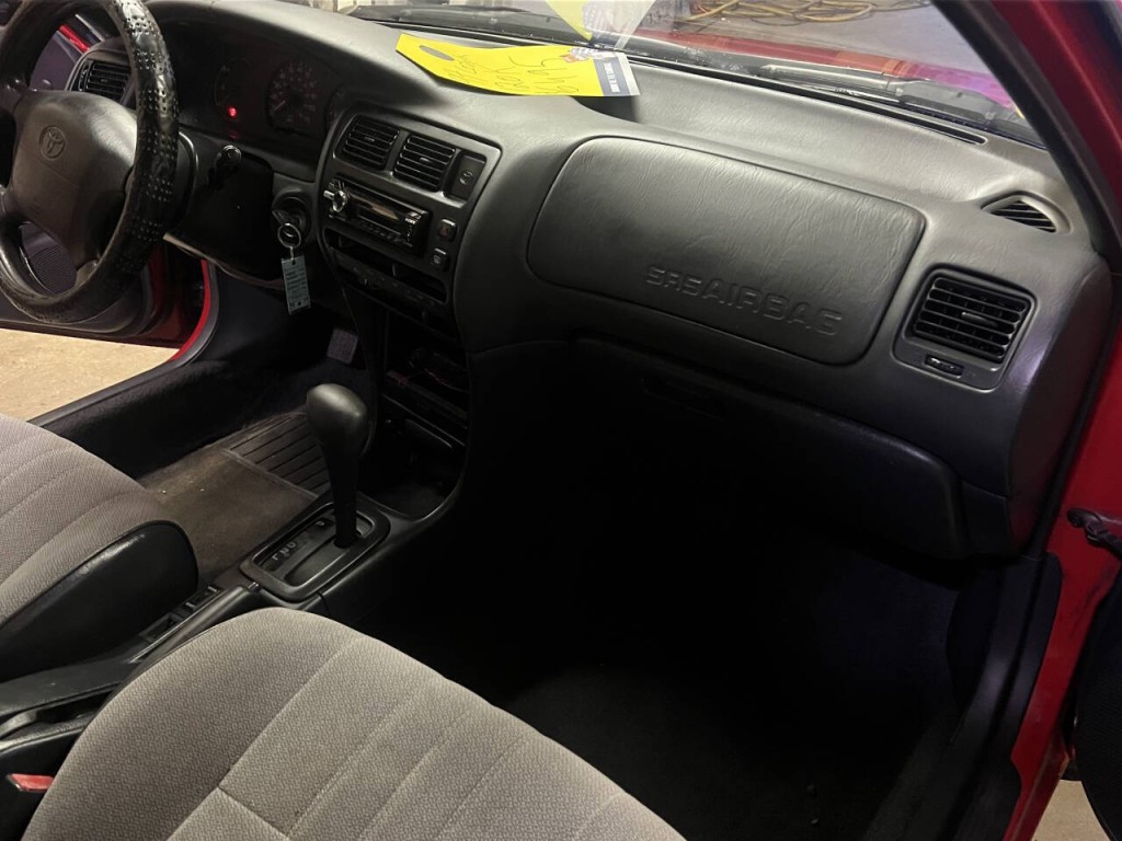 1997 Toyota Corolla Image 23