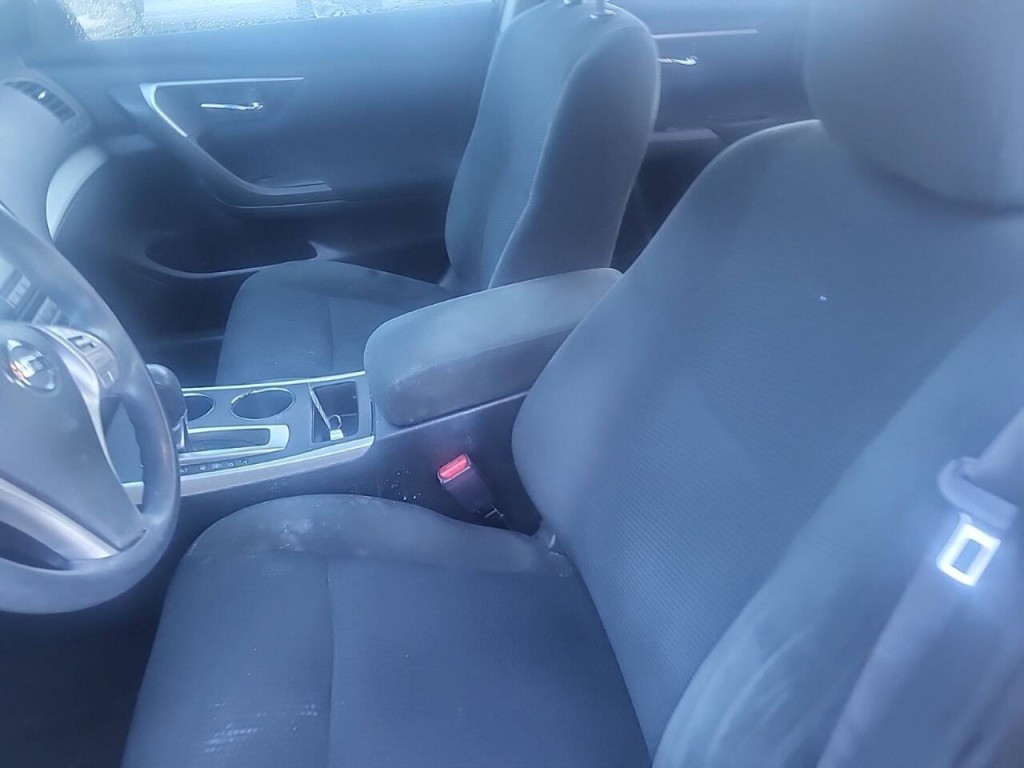 2015 Nissan Altima Image 7