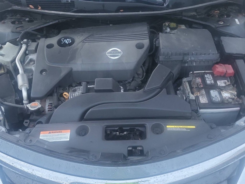 2015 Nissan Altima Image 10